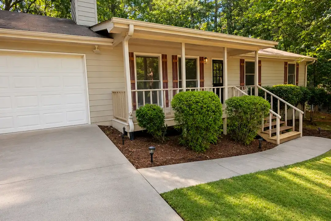 House in Covington - View 2