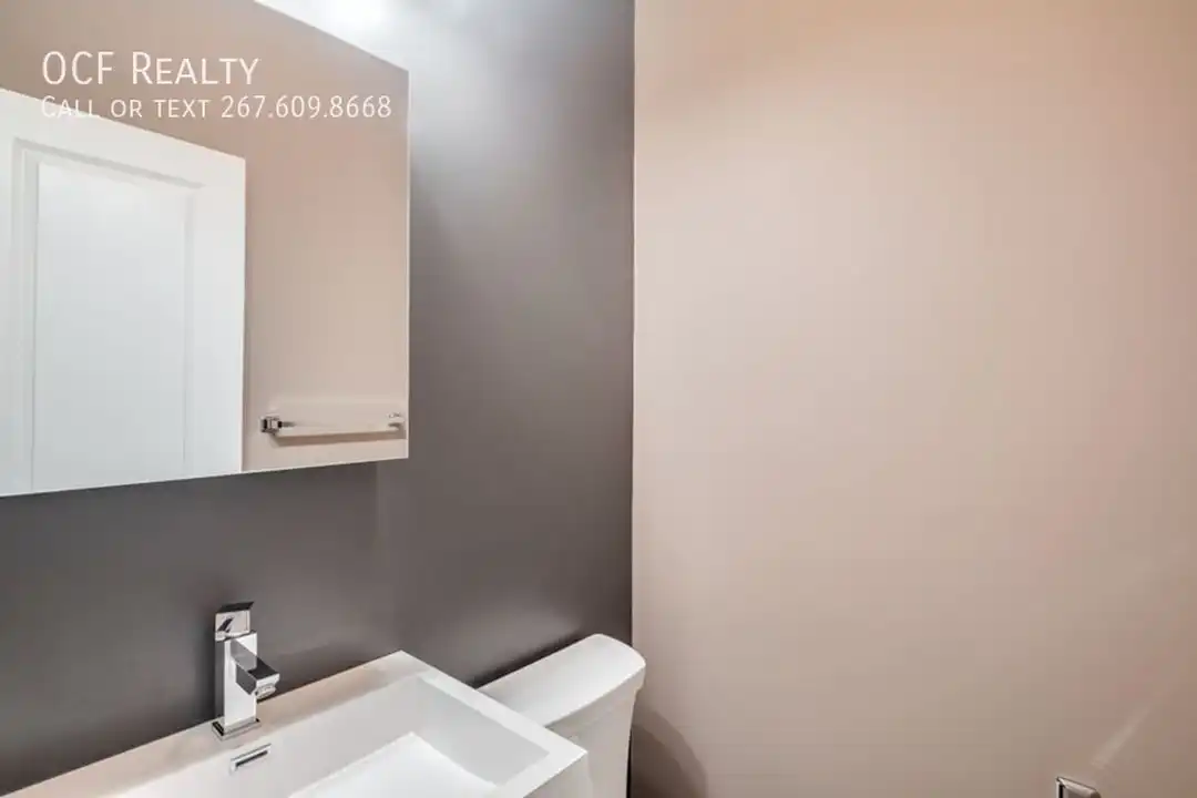 Apartment in Philadelphia, Schuylkill, South Philadelphia - View 4