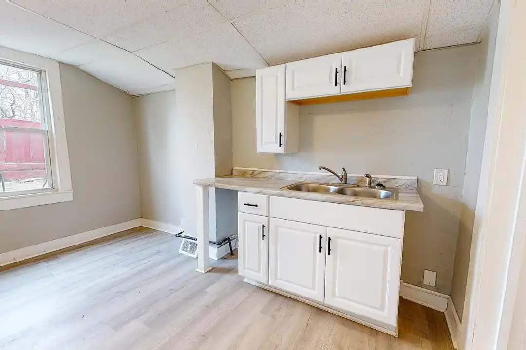 3409 W 60th St unit Back – photo 1