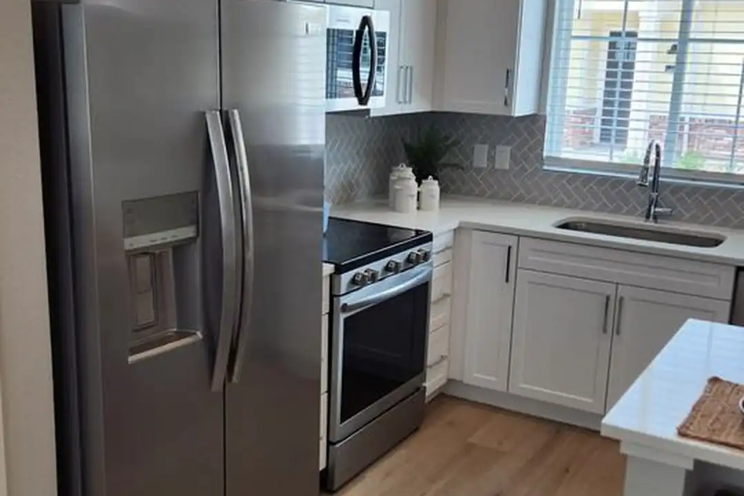 138 Conrads Ln unit 2-H - More