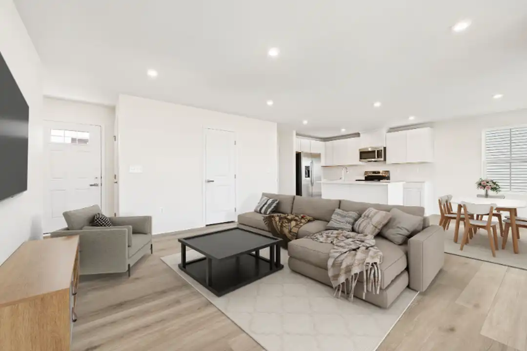 6538 Rockingham Wy - More