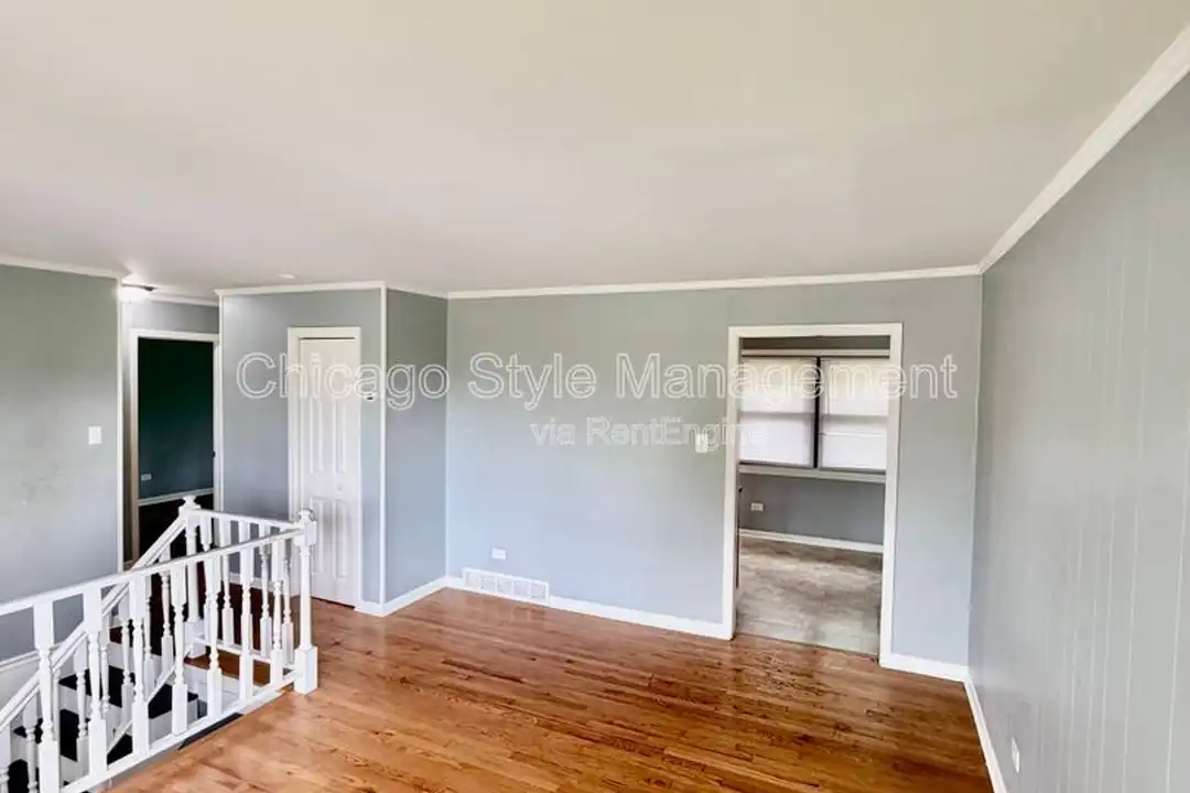 4507 Balmoral Dr - View 2