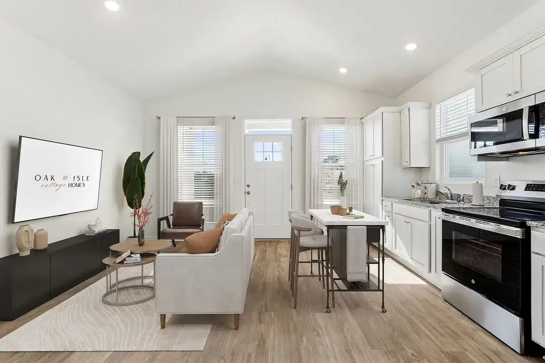 Oak Isle Cottages - View 3