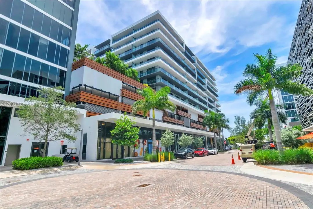 2960 NE 207th St unit 705 - View 6