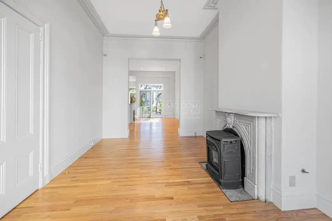 569 Capp St - View 5