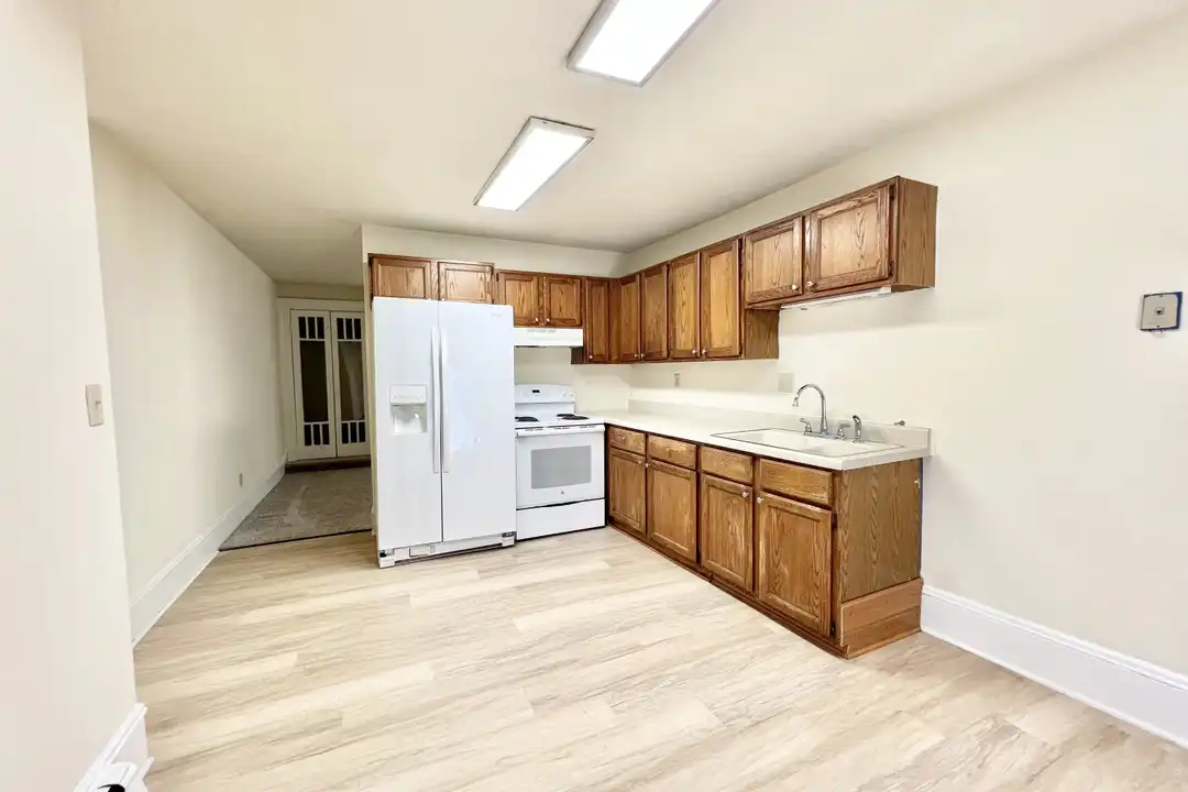 521 E Court St unit 4 - View 4
