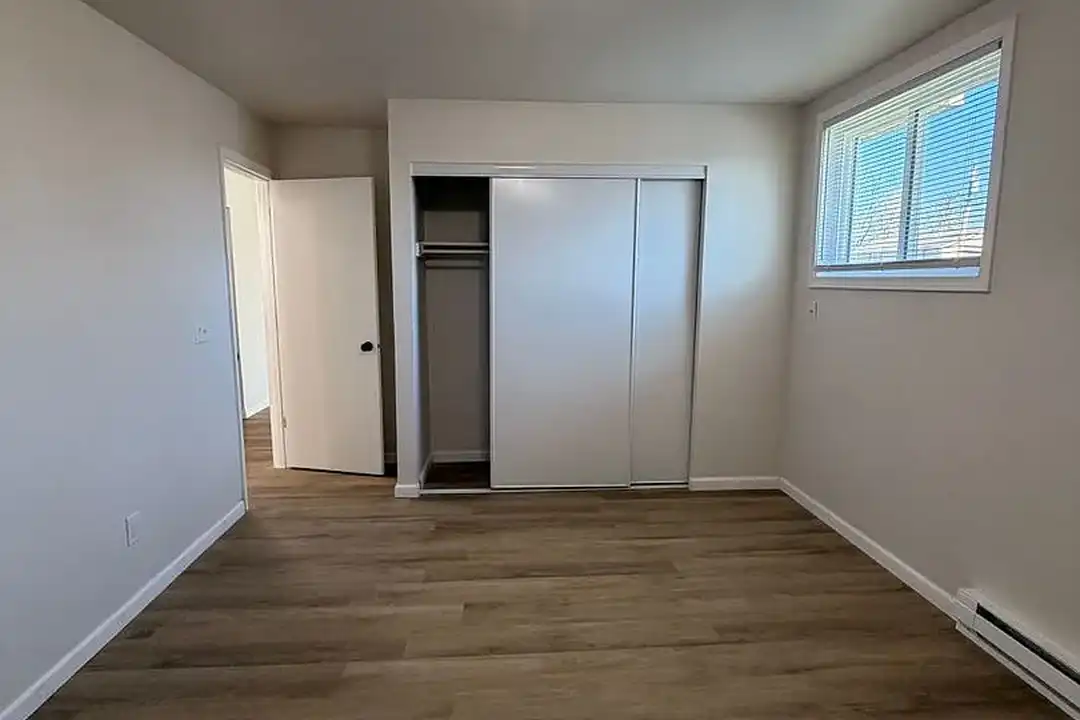 Aurora Apartments – photo 1 of 37