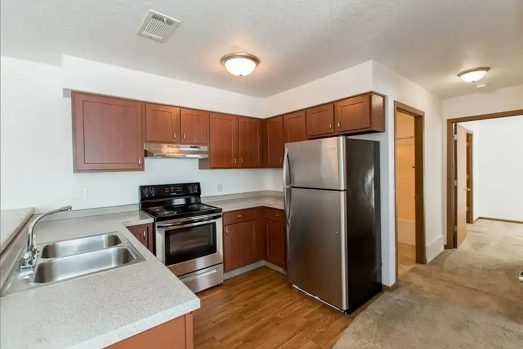 Jackson Farm Apartments – photo 1