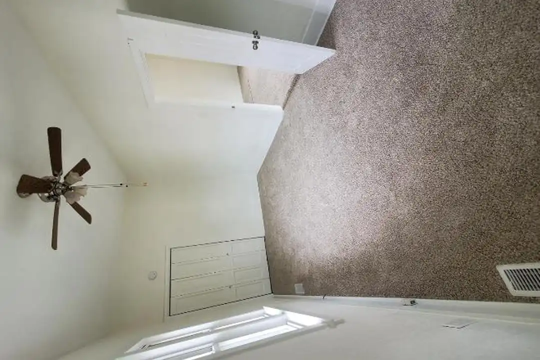 812 S West St - View 3