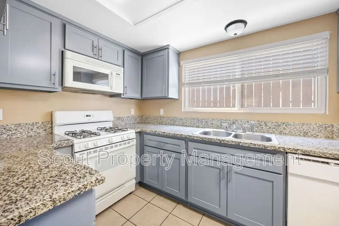 28911 Calle Del Lago – photo 1 of 21