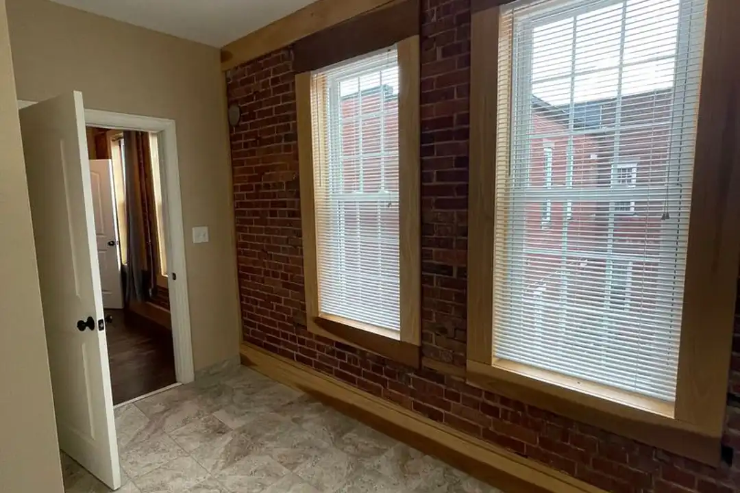 207 W Pike St unit 207 -307 - View 2