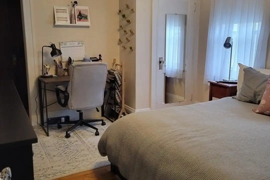 37 S Waverly St #2 – pohled 2