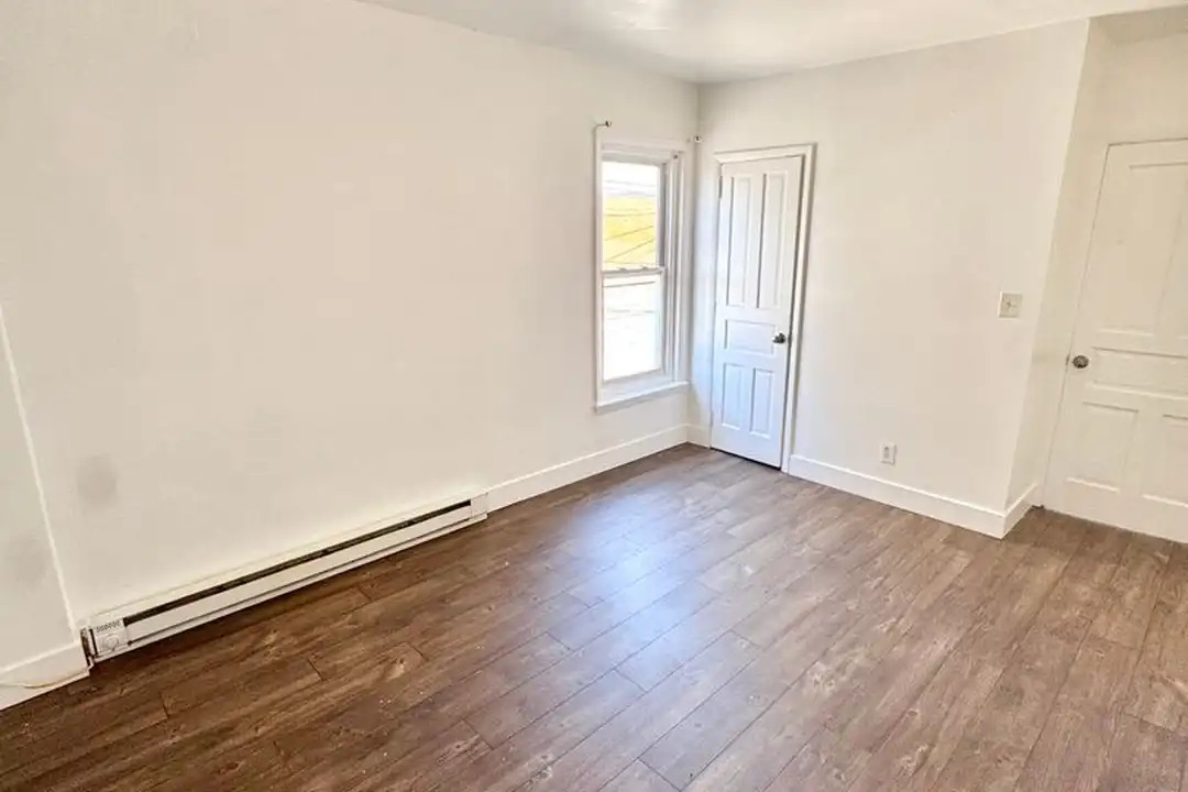 535 Tilghman St unit 2nd Floor - View 5