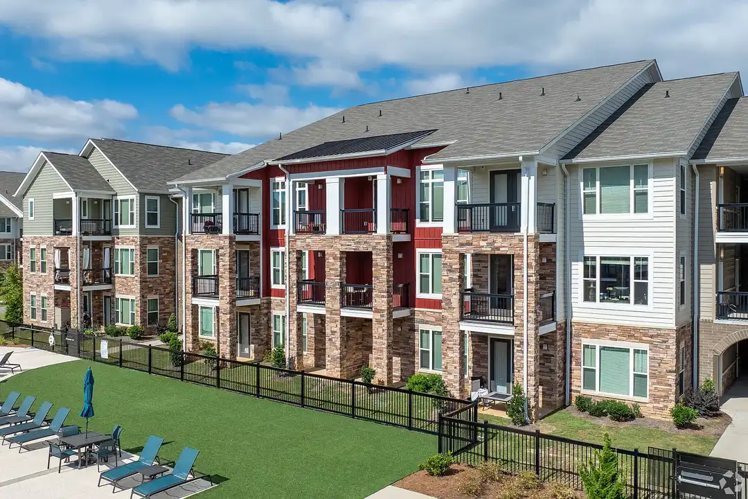 Addison Ridge Apartments – photo 1