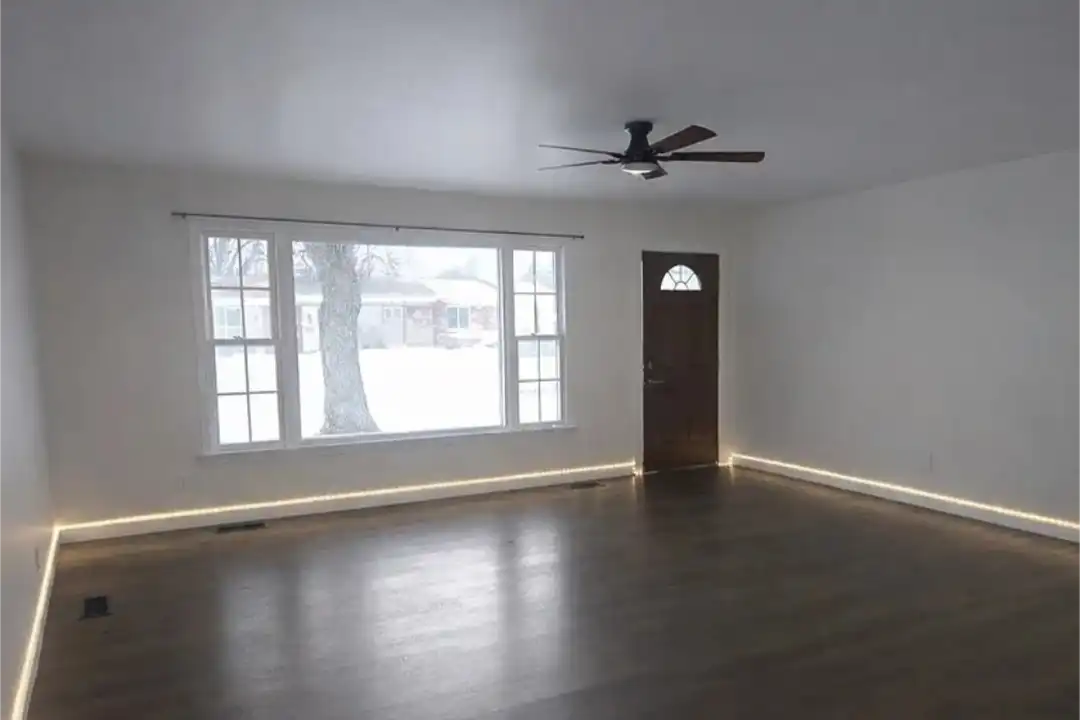 3668 Castano Dr – photo 1
