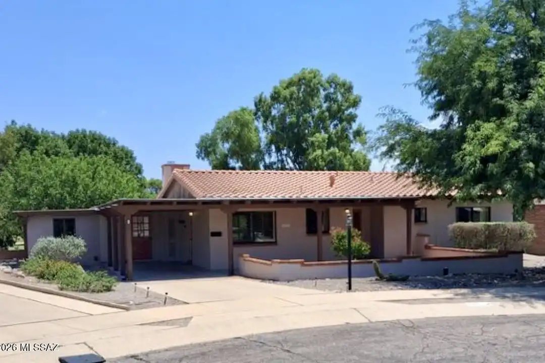 125 E Los Arcos – photo 1