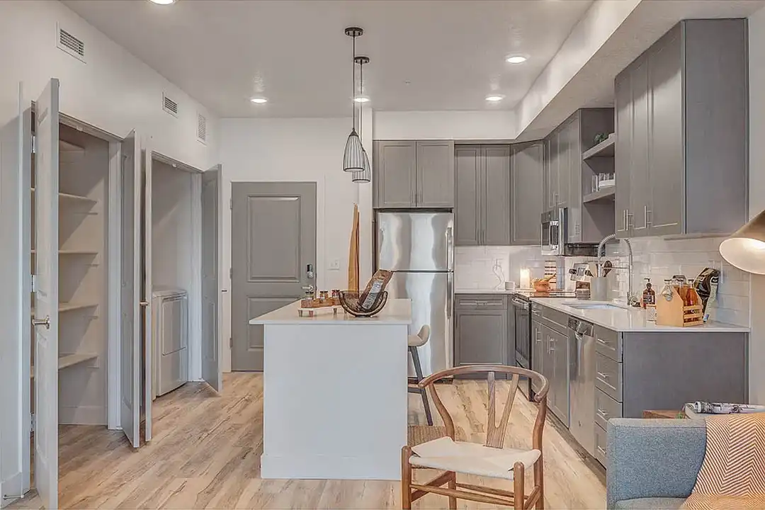Harmony 3900 - View 5