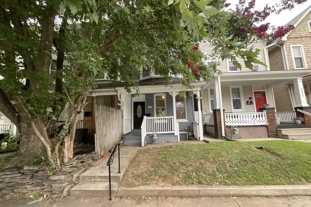 219 E Cottage Pl unit 219 – photo 1