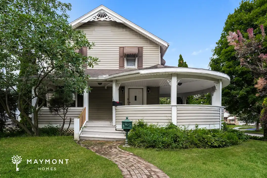 1420 Oakwood Ave – photo 1