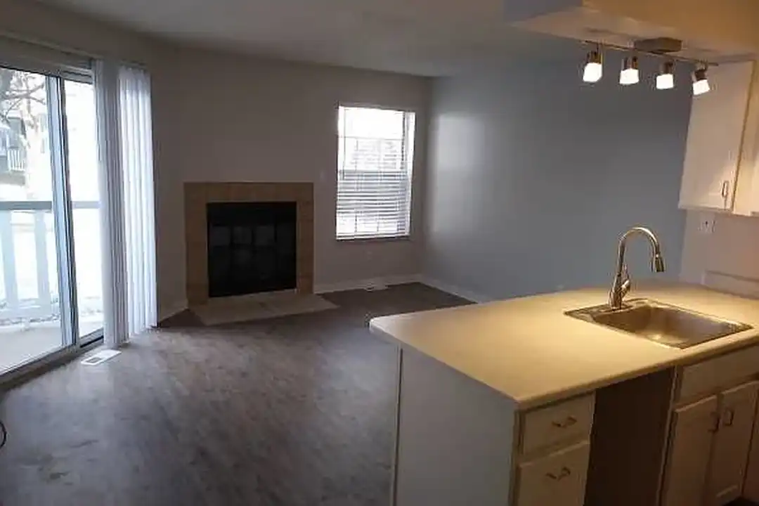 Victoria Inn Apts - View 4