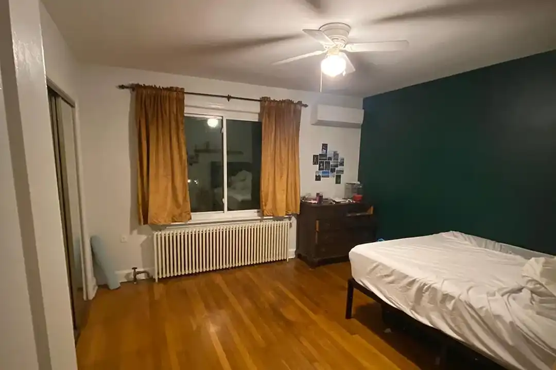 1917 D St NE - More