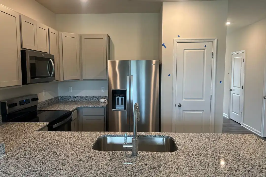 Apartment in Stephens City - View 5