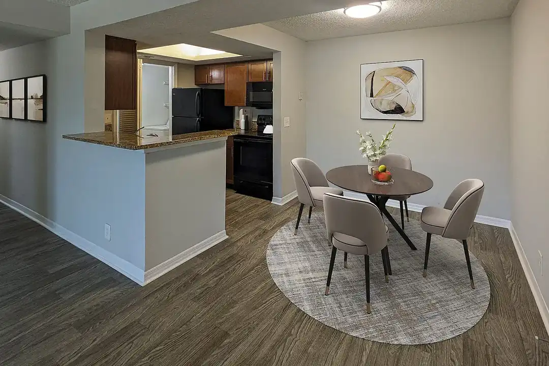 Vue at 1400 – photo 1