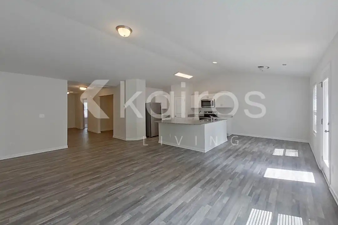 1151 Silvertrace Dr - View 3