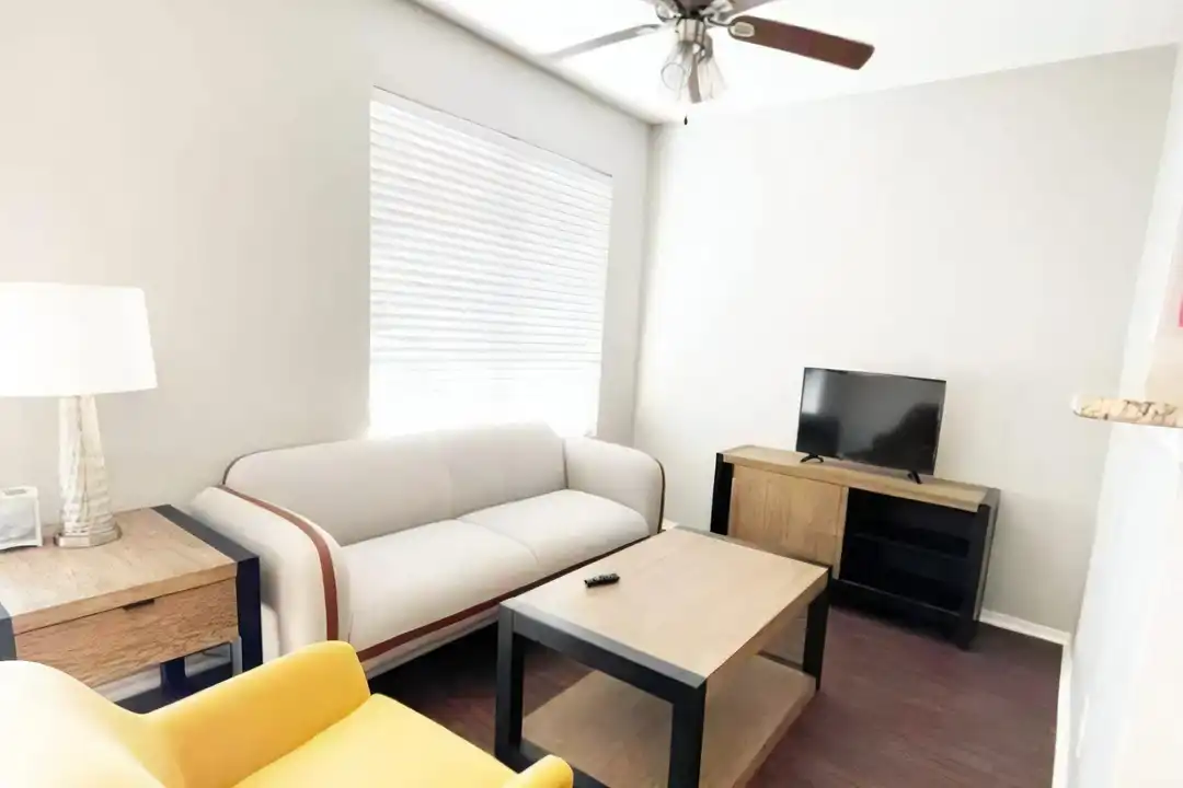 11411 Green Plaza Dr unit # 104 – photo 1