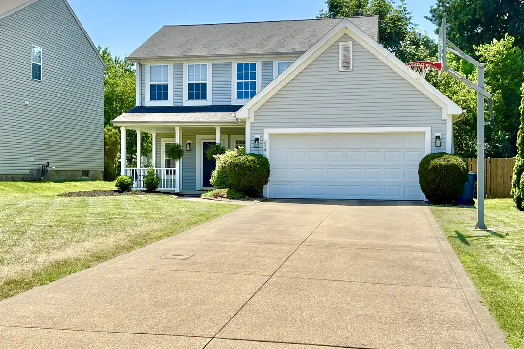 23277 Sharon Dr – photo 1