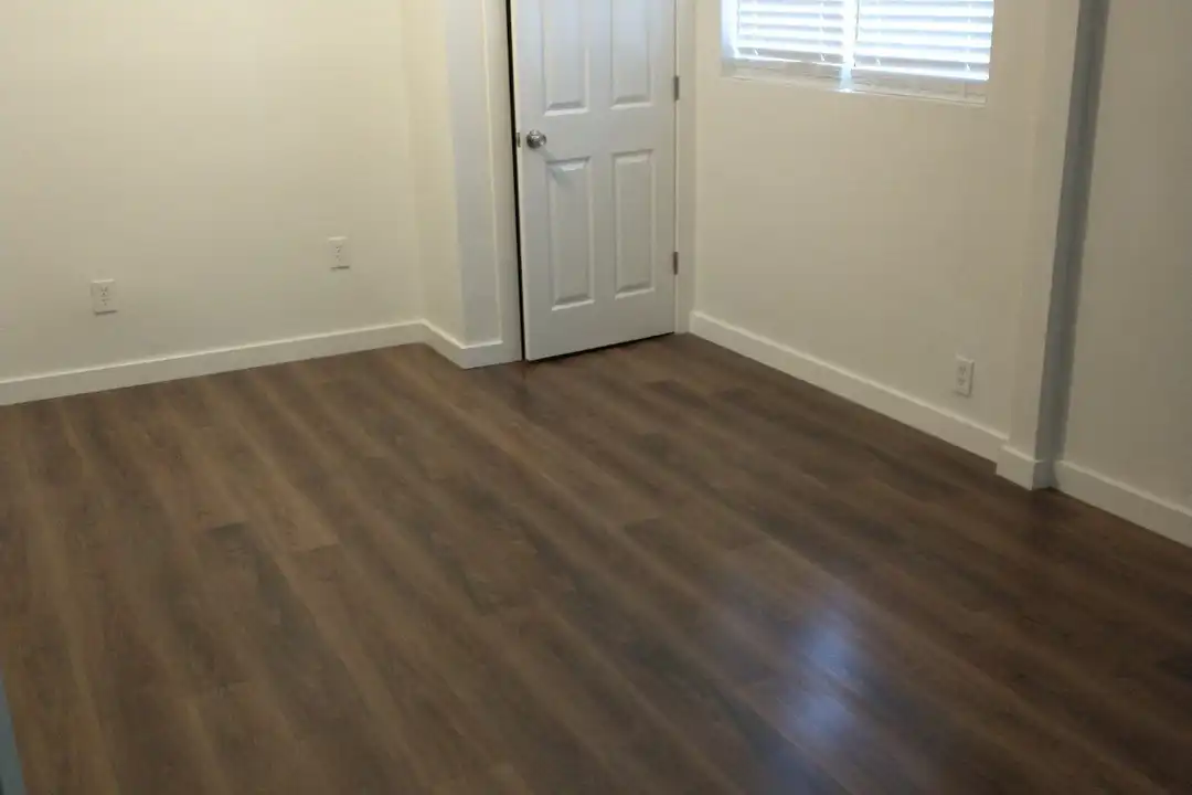 614 Barberry St unit 101 - View 4