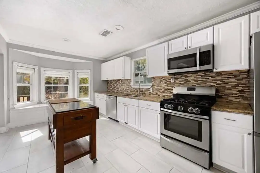 House in Houston - View 4