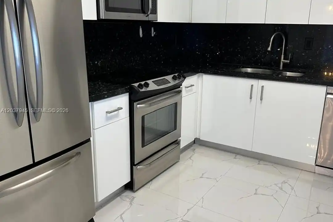 3530 Mystic Pointe Dr unit 3208 - View 4