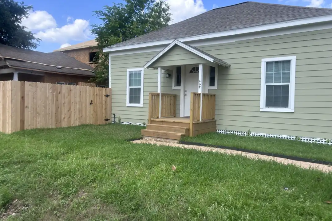 602 Cordell St - View 3