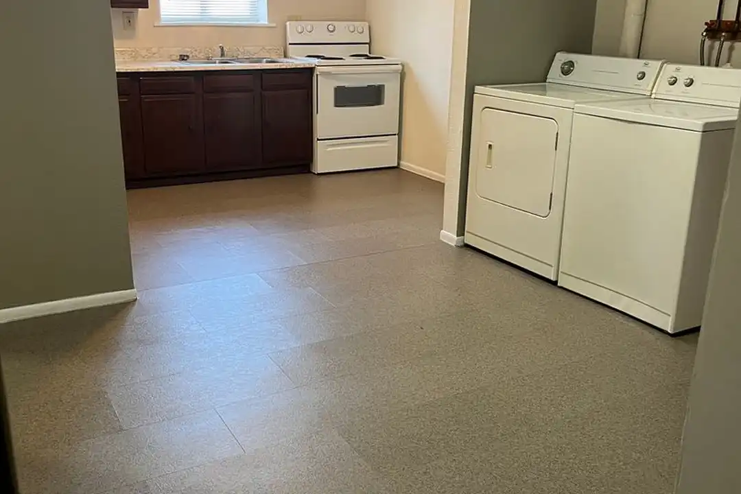 120 S McDonald St unit 118 S McDonald St - 201 – photo 1 of 11