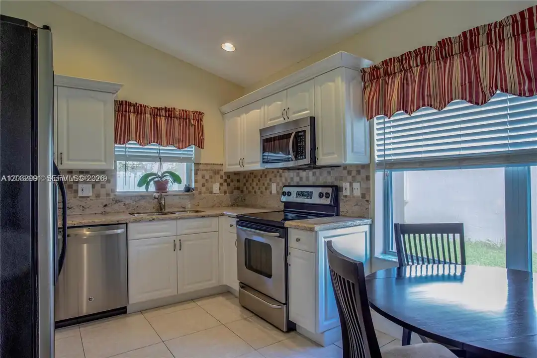 614 Stanton Ln - View 6