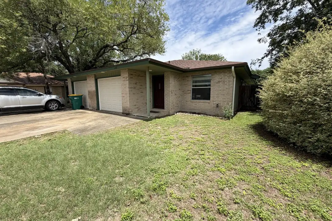 149 Oak Grove Dr - View 2