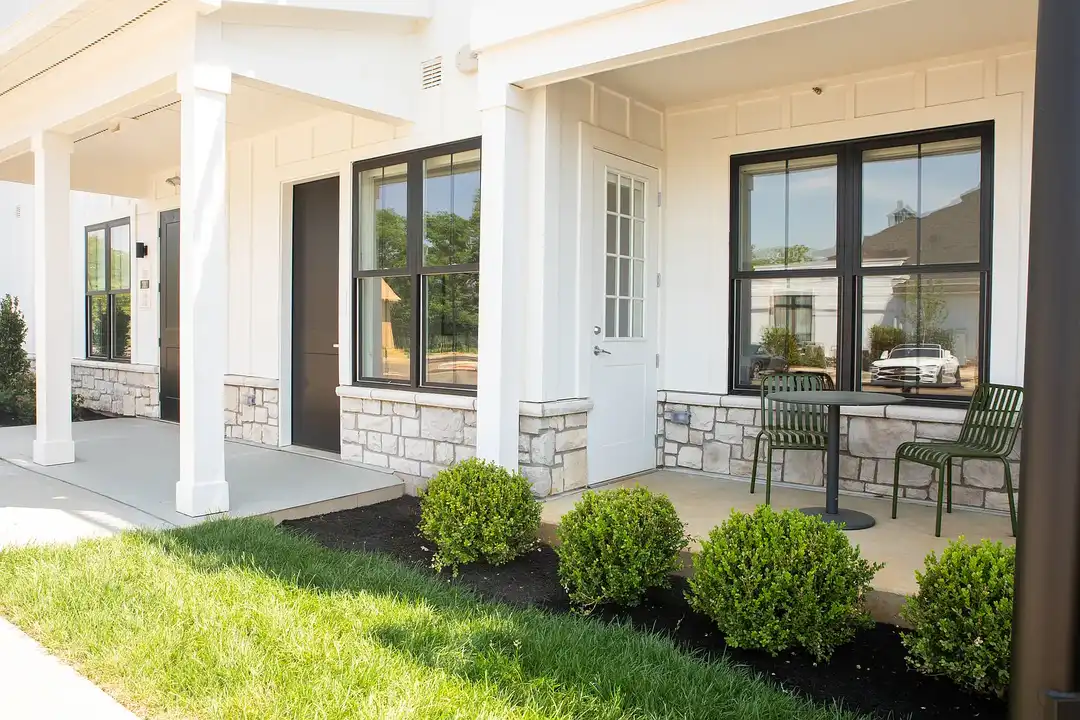 Livana Colts Neck – photo 1 of 14