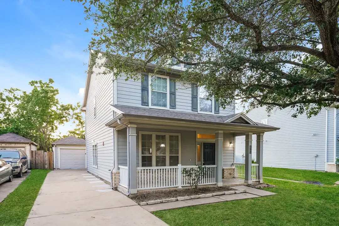 6331 Scotchwood Dr - View 2