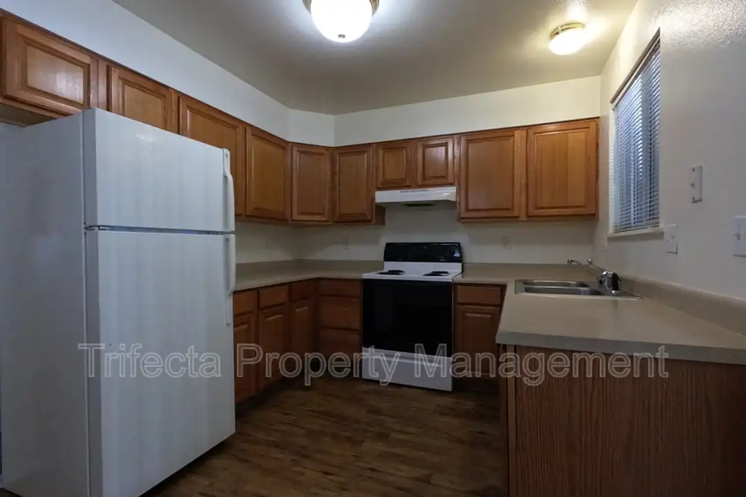 2121 35th Ave Ct unit 18 - View 5
