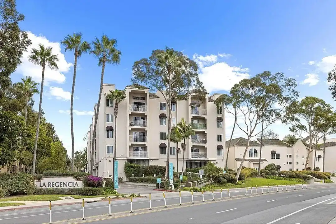 La Regencia Apartments – pohled 5