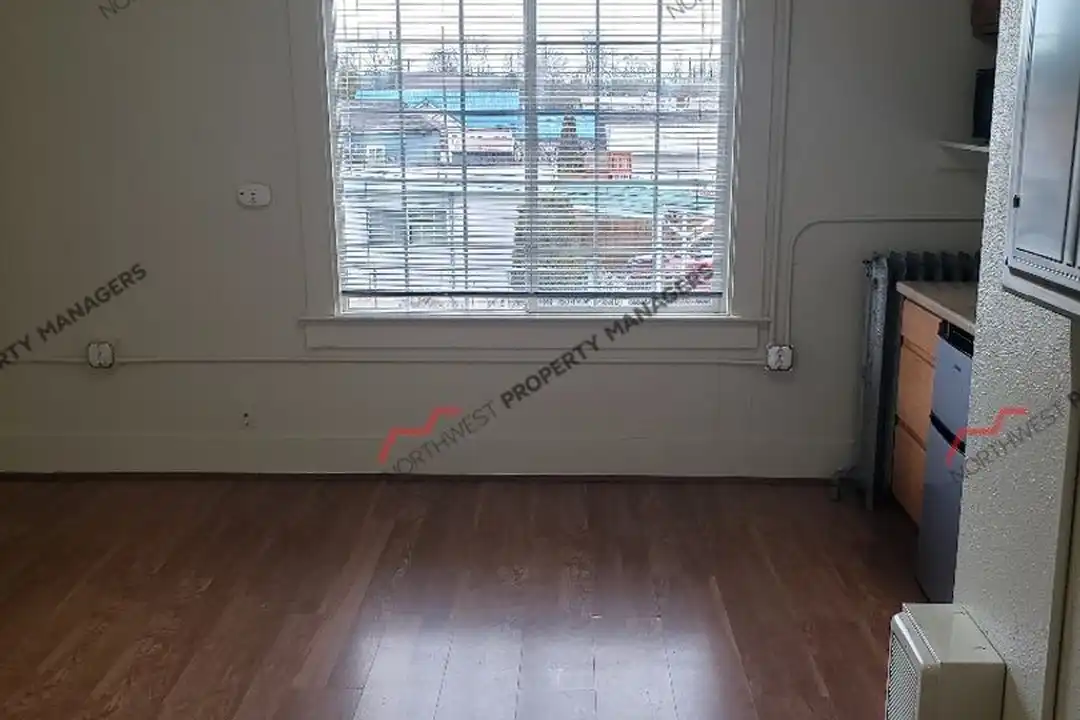 914 N Tower Ave unit 12 - View 4