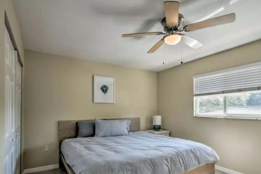 2704 2nd St - View 6