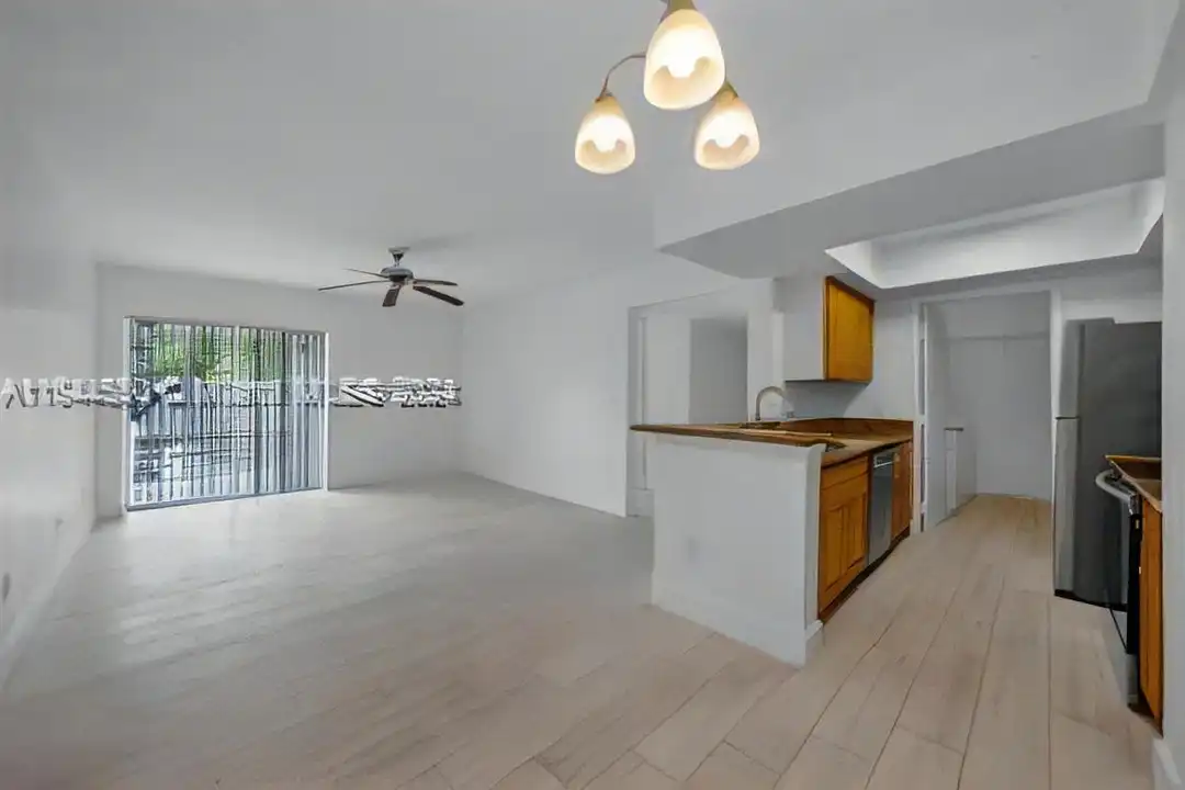 5760 Rock Island Rd - View 6