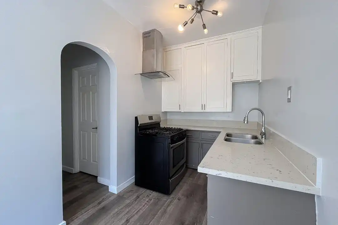 636 Chestnut Avenue - View 4