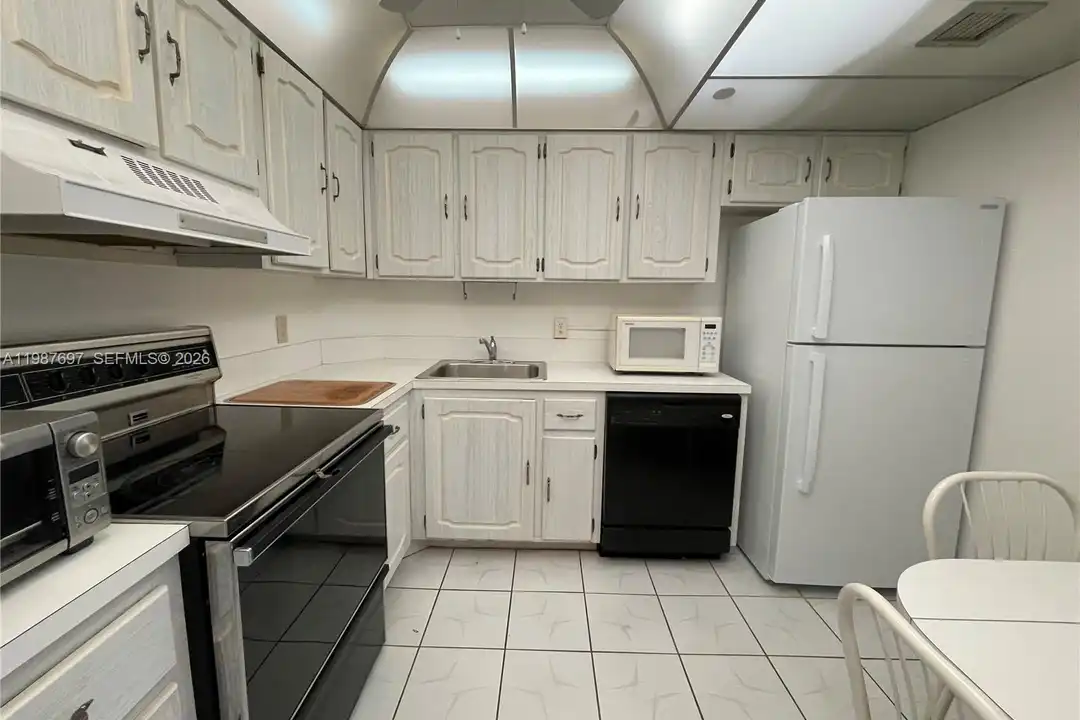 3912 S Ocean Blvd unit 1001 - Highland Beach, FL | Rent.