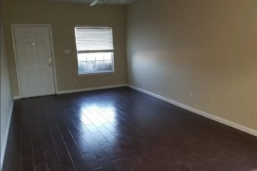 2801 Southampton Way - View 6