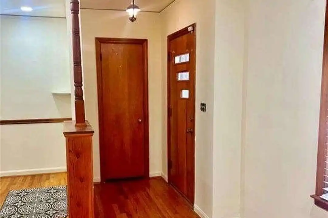 2560 Wood Valley Dr - View 3