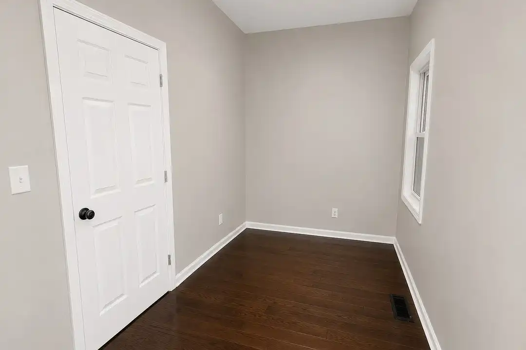 369 S 9th St – photo 1