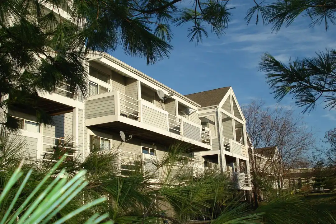 1617 Troy Dr unit 1617-106 – photo 1
